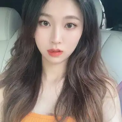 郑语英